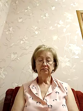 AlikaSwan5821 online show from 09-17-25, 12:07