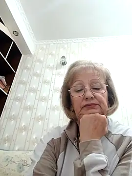 AlikaSwan5821 online show from 10-22-25, 06:51