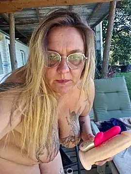 Misspapillon1840 online show from 10-12-25, 02:27