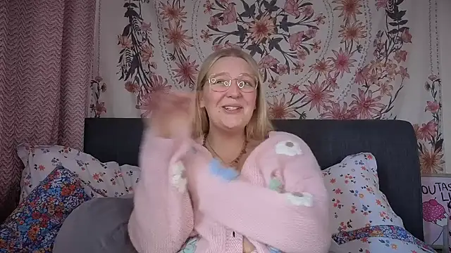 Snapshot of Daisyxoxo_ chatting on 11-24-25, 09:53 Daisyxoxo online show from 11-24-25, 09:53