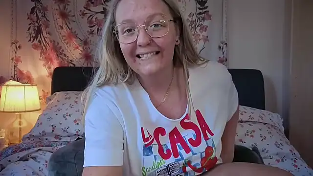 Daisyxoxo  online show from 06-25-26, 08:52