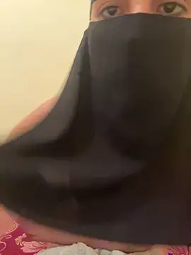 Snapshot of enjisexy chatting on 02-14-26, 01:57 enjisexy online show from 02-14-26, 01:57