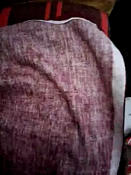 Snapshot of Cox12a chatting on 10-05-25, 08:29 Cox12a online show from 10-05-25, 08:29