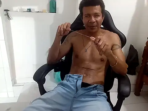 moreno25centimetro online show from 10-12-25, 07:57