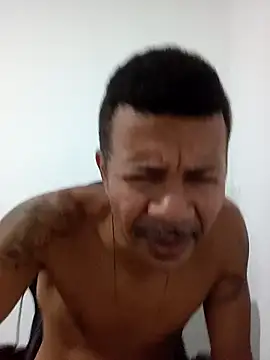 Snapshot of moreno25centimetro chatting on 07-30-26, 01:32 moreno25centimetro online show from 07-30-26, 01:32