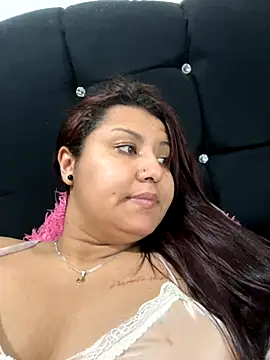 Snapshot of naomy26 chatting on 09-18-25, 05:31 naomy26 online show from 09-18-25, 05:31