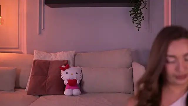 Snapshot of MillaSerene chatting on 03-11-26, 06:30 MillaSerene online show from 03-11-26, 06:30