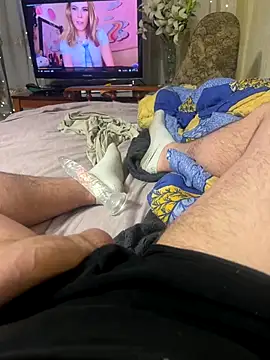 Snapshot of LuckyGirlfriends chatting on 11-16-25, 07:08 LuckyGirlfriends online show from 11-16-25, 07:08