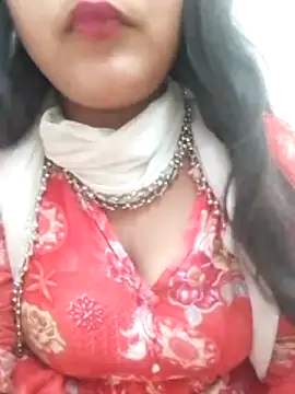 Snapshot of Babe_Doll04 chatting on 04-21-26, 12:33 Babe Doll04 online show from 04-21-26, 12:33