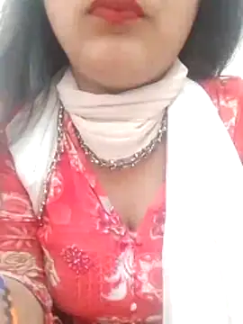 Snapshot of Babe_Doll04 chatting on 04-23-26, 10:36 Babe Doll04 online show from 04-23-26, 10:36
