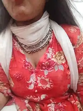 Snapshot of Babe_Doll04 chatting on 04-29-26, 10:41 Babe Doll04 online show from 04-29-26, 10:41