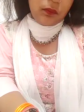 Snapshot of Babe_Doll04 chatting on 05-17-26, 07:06 Babe Doll04 online show from 05-17-26, 07:06