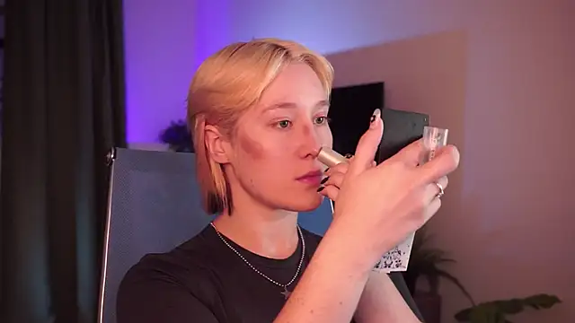 Snapshot of CinBellamy chatting on 09-16-25, 06:14 CinBellamy online show from 09-16-25, 06:14