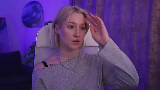 Snapshot of CinBellamy chatting on 03-30-26, 08:37 CinBellamy online show from 03-30-26, 08:37