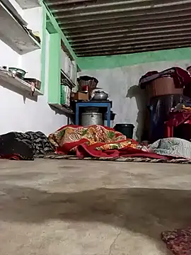 MISS LOVE 001 online show from 01-10-26, 05:37