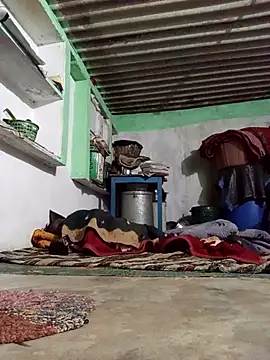 MISS LOVE 001 online show from 01-15-26, 04:11