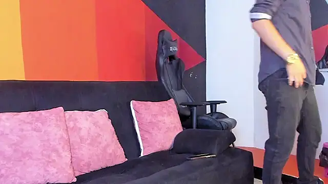 RowanCley online show from 09-24-25, 12:19