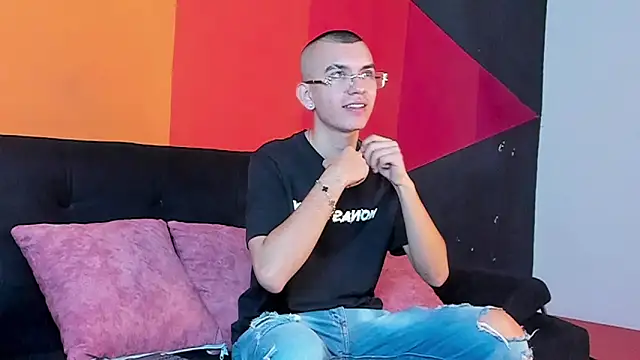 RowanCley online show from 09-25-25, 12:09