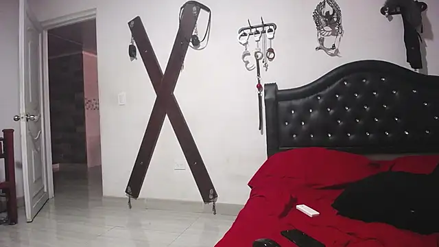 Snapshot of RocoAndHisGirls chatting on 10-03-25, 06:49 RocoAndHisGirls online show from 10-03-25, 06:49