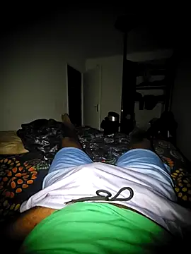 Snapshot of Syto772 chatting on 09-20-25, 09:38 Syto772 online show from 09-20-25, 09:38