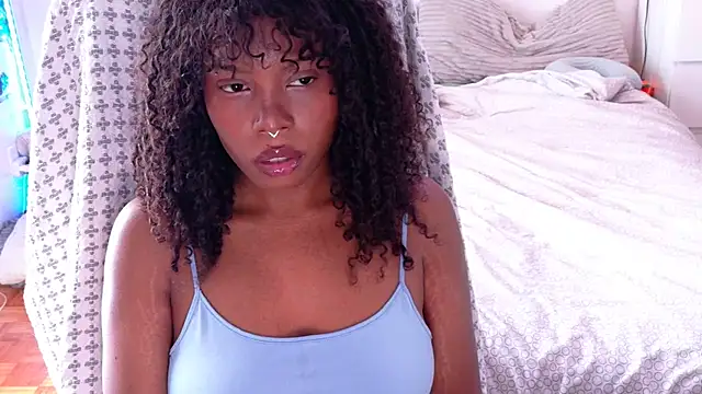 Snapshot of SparklingSoleil chatting on 03-13-26, 04:46 SparklingSoleil online show from 03-13-26, 04:46