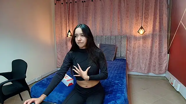 Emily  parker   online show from 10-19-25, 01:06