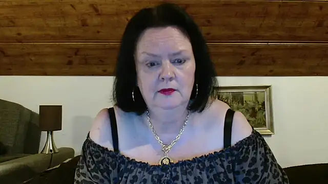 Snapshot of TiffanyMature chatting on 10-30-25, 09:04 TiffanyMature online show from 10-30-25, 09:04