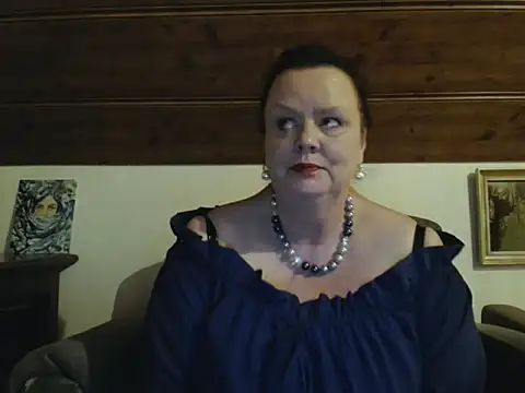 TiffanyMature online show from 04-30-26, 08:57