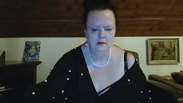 TiffanyMature online show from 05-03-26, 08:15