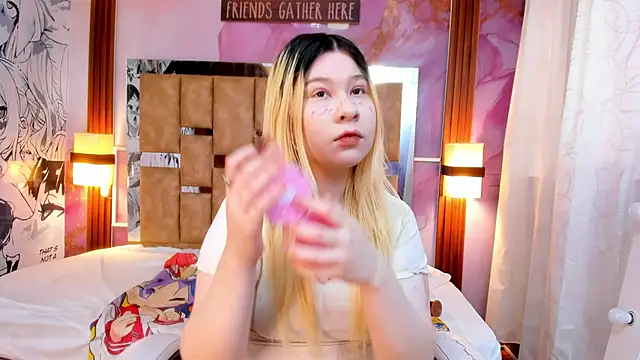 Snapshot of Melody_Lolii chatting on 09-27-25, 06:02 Melody Lolii online show from 09-27-25, 06:02