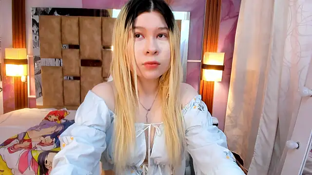 Snapshot of Melody_Lolii chatting on 10-06-25, 06:05 Melody Lolii online show from 10-06-25, 06:05