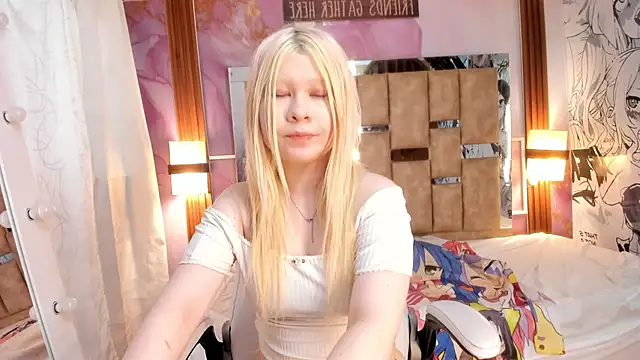 Snapshot of Melody_Lolii chatting on 10-20-25, 05:57 Melody Lolii online show from 10-20-25, 05:57