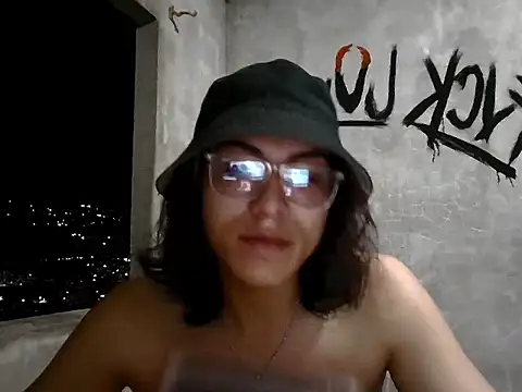 dirty model online show from 05-06-26, 03:02