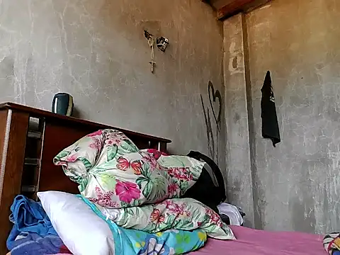 dirty model online show from 05-09-26, 06:02