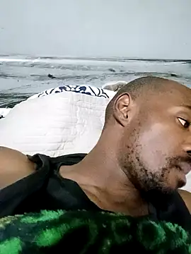 Snapshot of thabang2222 chatting on 10-24-25, 02:30 thabang2222 online show from 10-24-25, 02:30