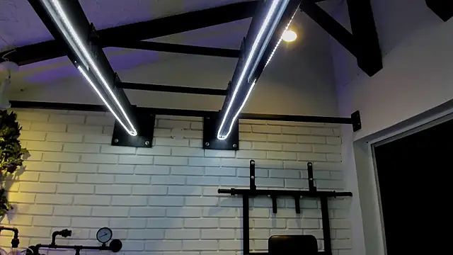 ItaloMoore online show from 10-25-25, 11:51