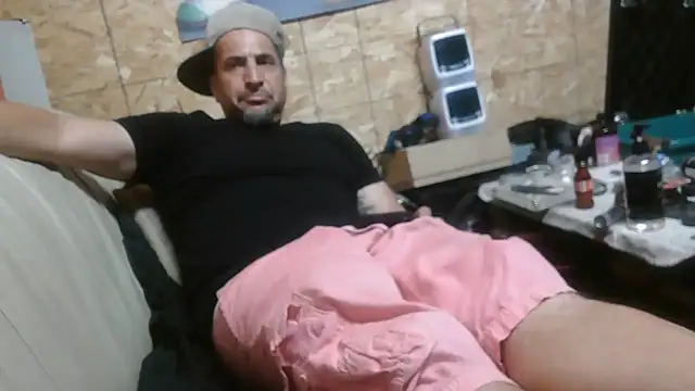 Snapshot of N3V3RPANIC@xh chatting on 07-28-26, 08:01 N3V3RPANICxh online show from 07-28-26, 08:01