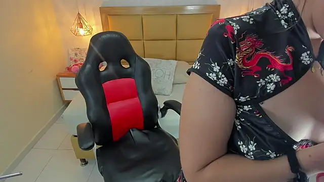 MELISSAROUGE online show from 11-24-25, 07:35