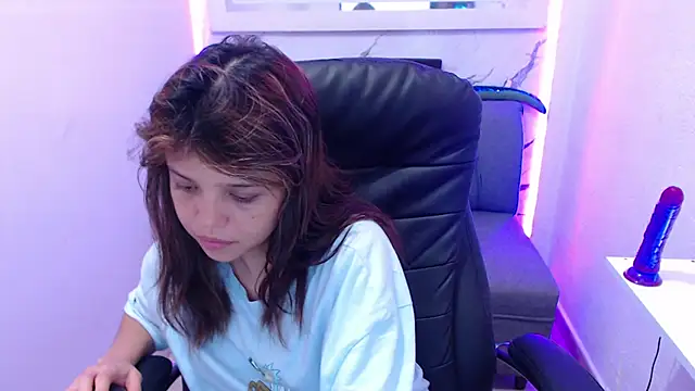 minnie cake online show from 09-19-25, 08:31