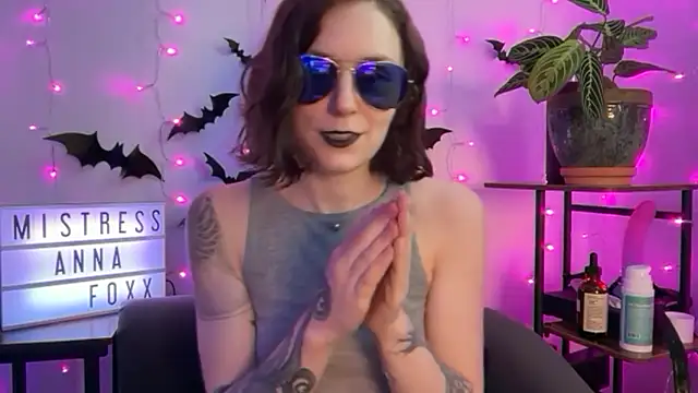 mistressannafoxx online show from 10-28-25, 05:26