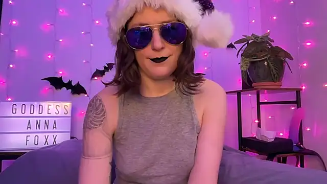 mistressannafoxx online show from 12-22-25, 10:07