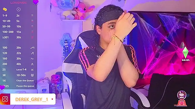 derek greyy  online show from 10-19-25, 07:14