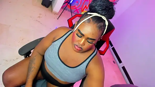  EvaRouse online show from 11-14-25, 04:11