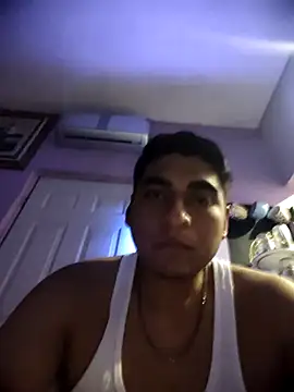 Snapshot of Rtmh1250 chatting on 10-31-25, 04:13 Rtmh1250 online show from 10-31-25, 04:13