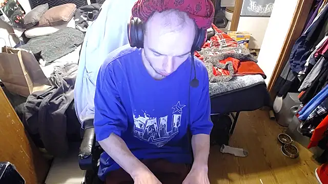 Snapshot of womenhateme69 chatting on 10-11-25, 06:45 womenhateme69 online show from 10-11-25, 06:45