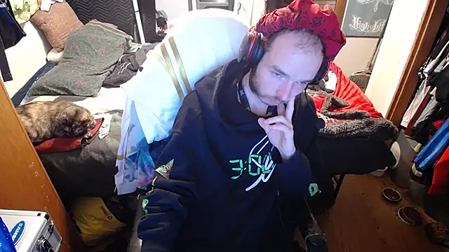 Snapshot of womenhateme69 chatting on 11-29-25, 06:49 womenhateme69 online show from 11-29-25, 06:49