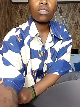 Snapshot of naked__ chatting on 09-19-25, 11:44 naked online show from 09-19-25, 11:44