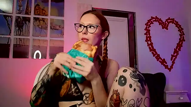 kulteacher online show from 09-22-25, 01:35