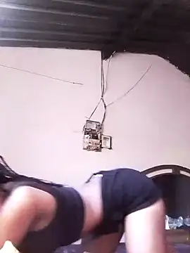 Snapshot of Miss_thorne chatting on 10-02-25, 06:42 Miss thorne online show from 10-02-25, 06:42