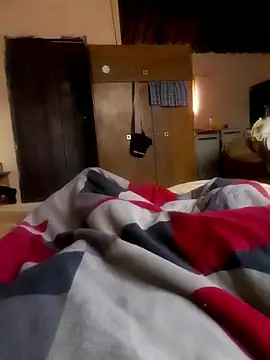 Snapshot of Miss_thorne chatting on 11-06-25, 04:46 Miss thorne online show from 11-06-25, 04:46